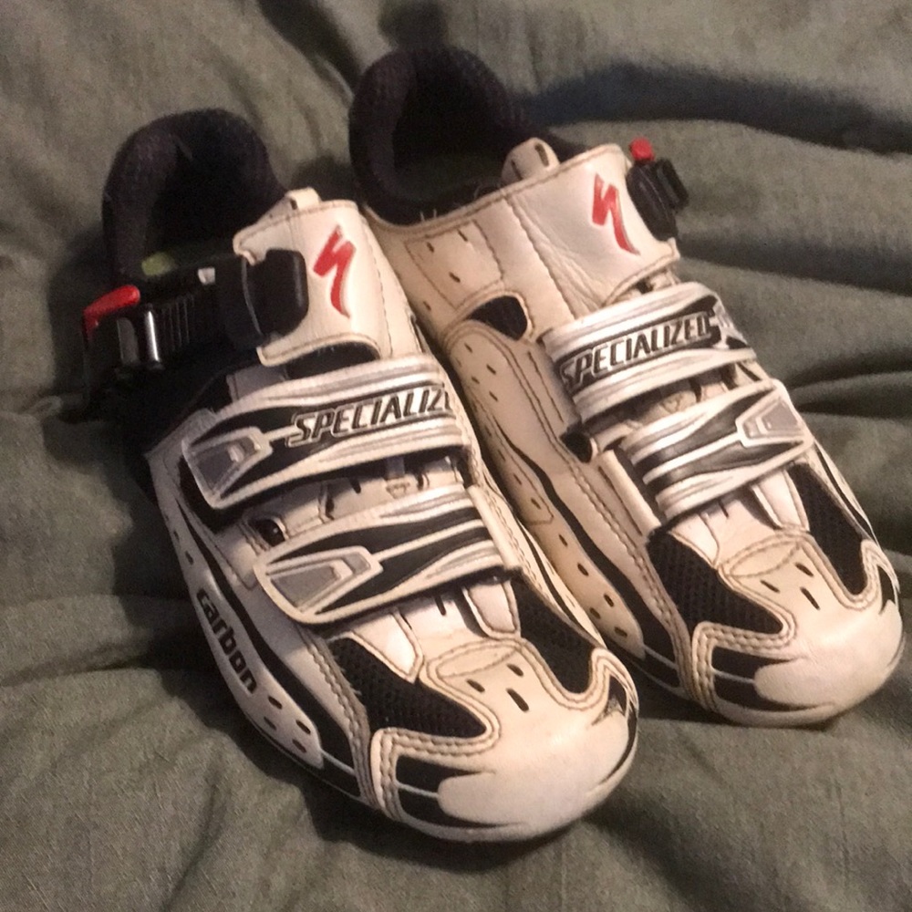 Specialized cycling shoes